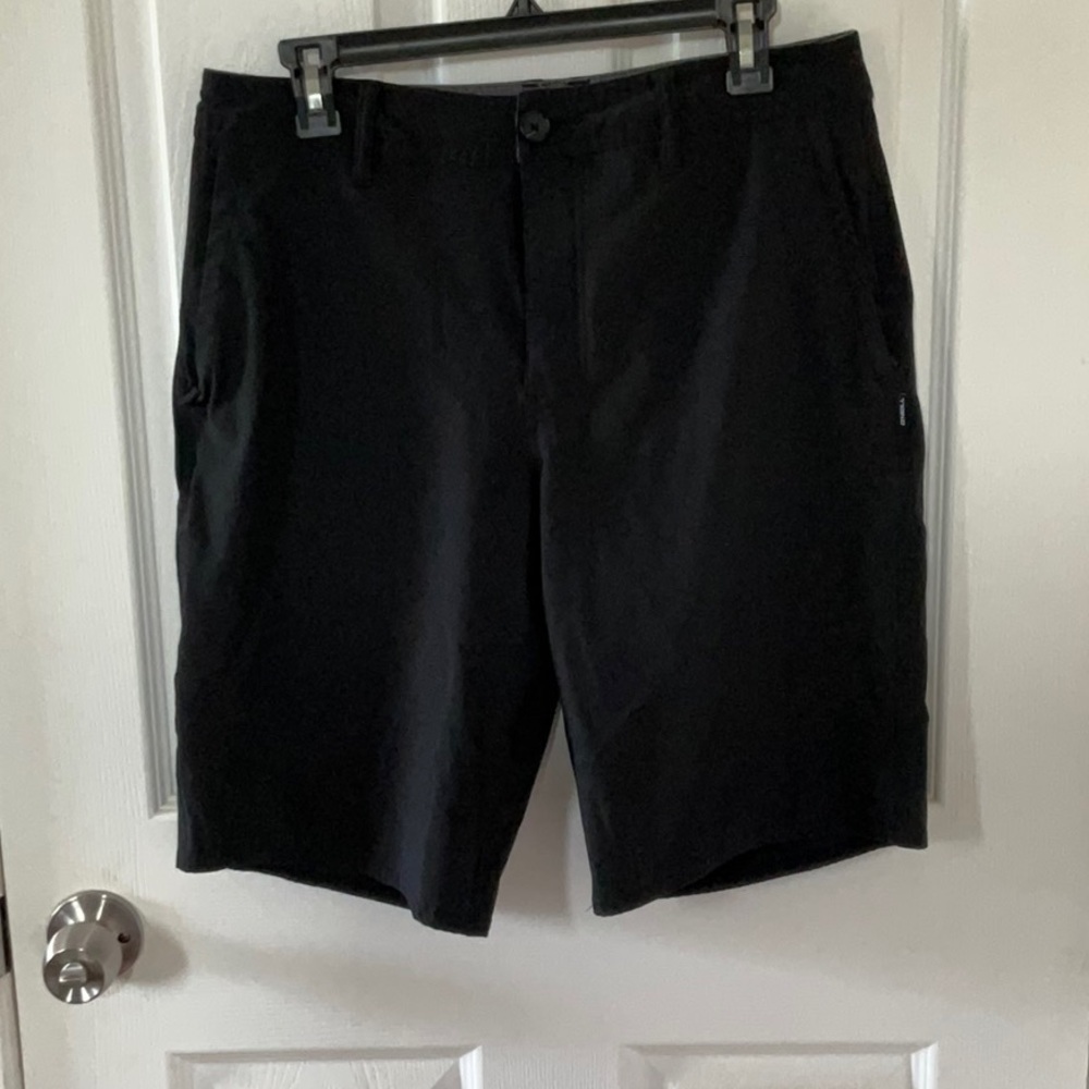 O'Neill Men's Black Flat Front Shorts